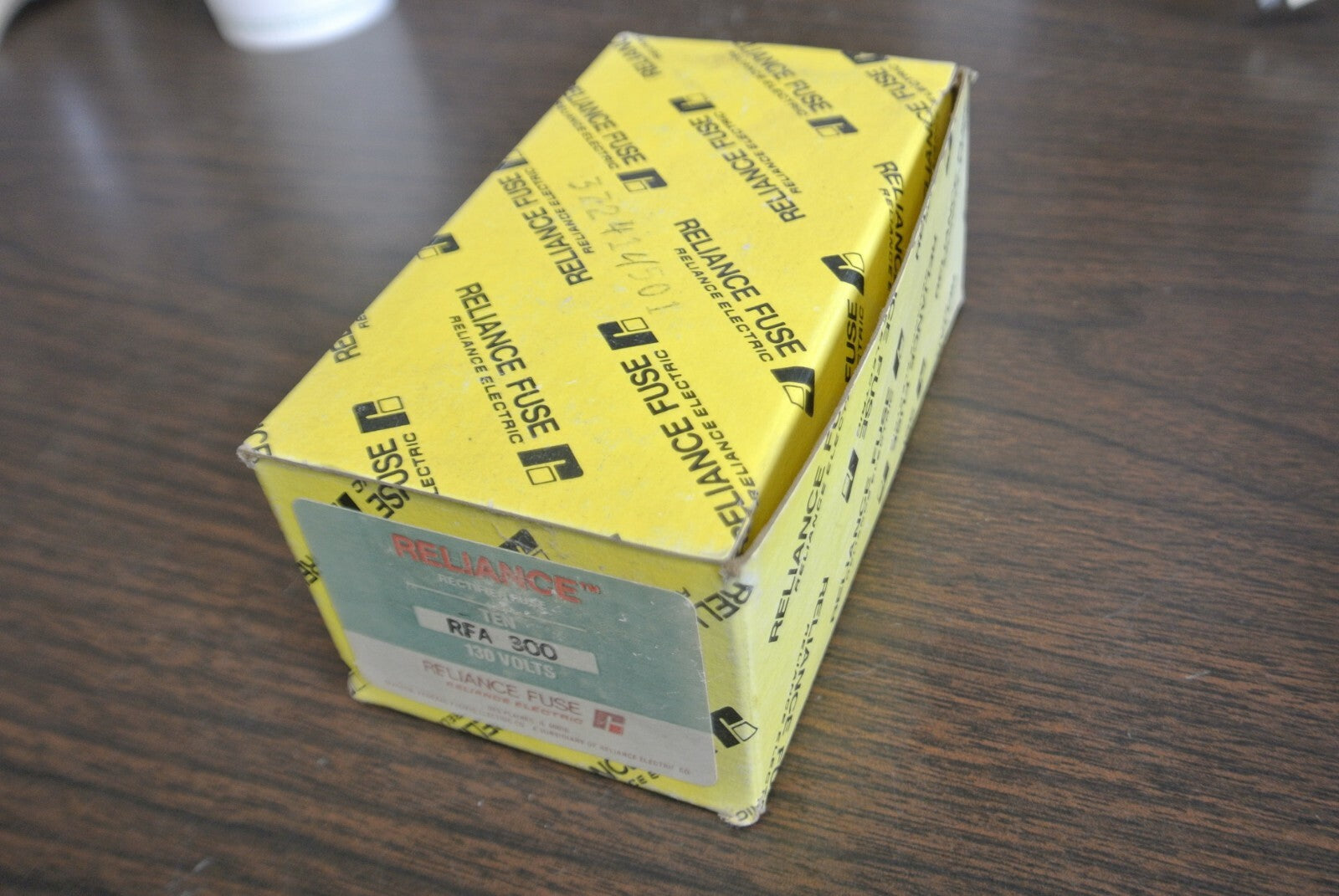 RELIANCE RFA300 RECTIFIER FUSE / 300A / 130V / NEW SURPLUS / EACH5