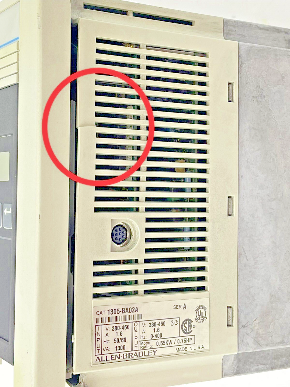 ALLEN BRADLEY - 1305-BA02A SER. A - AC VARIABLE SPEED DRIVE -380-460V,1.6A,.75HP10