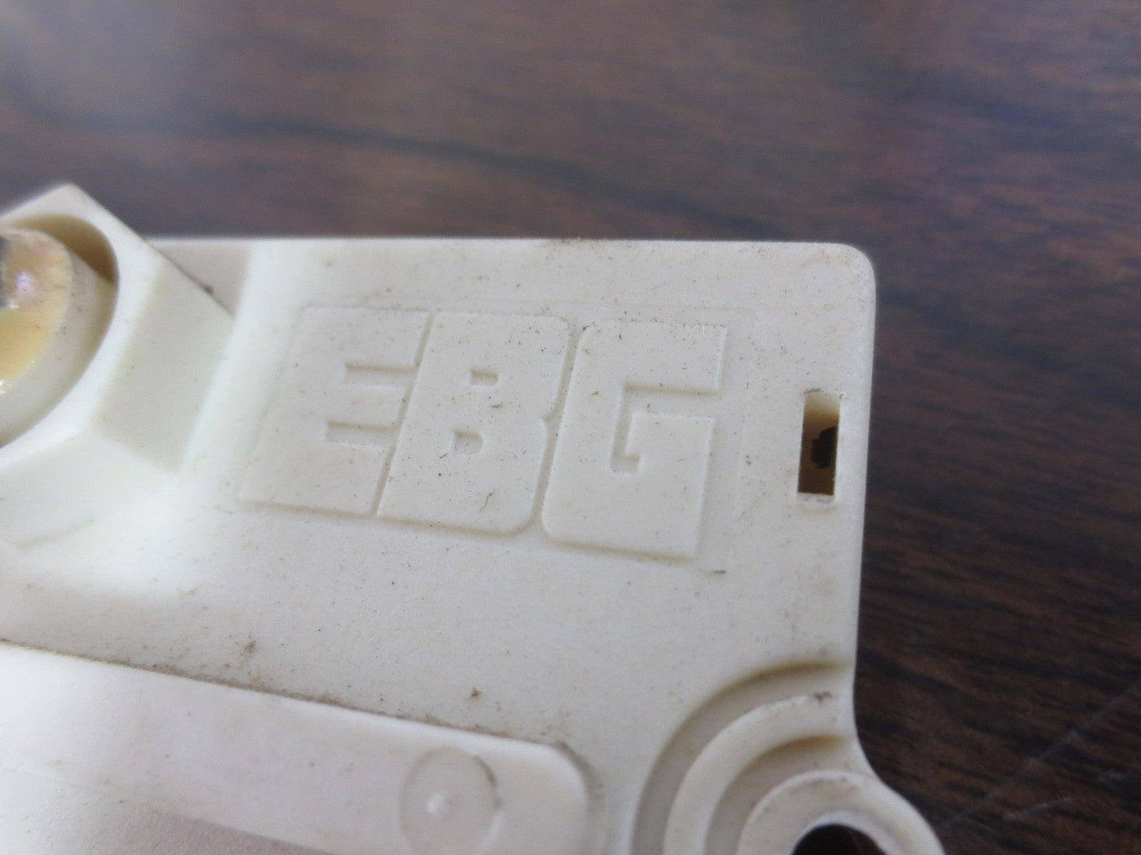 EBG UXP/600 60RK 84736 POWER RESISTOR - 600W2