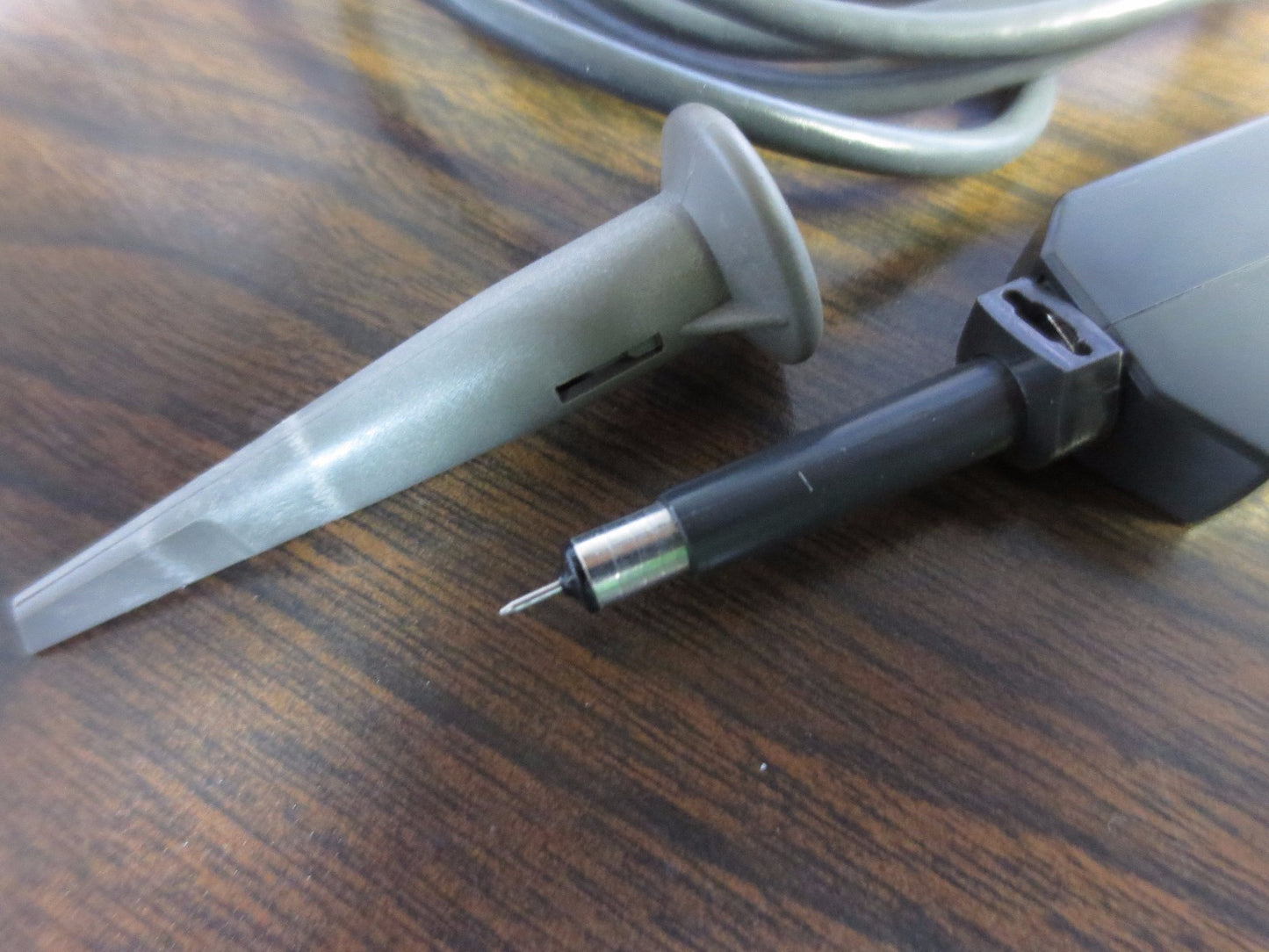 TEKTRONIX P6062B PROBE 1x 1M OHM 105pF - 10x 10M OHM 14pF x 6-Ft - SWITCHABLE2