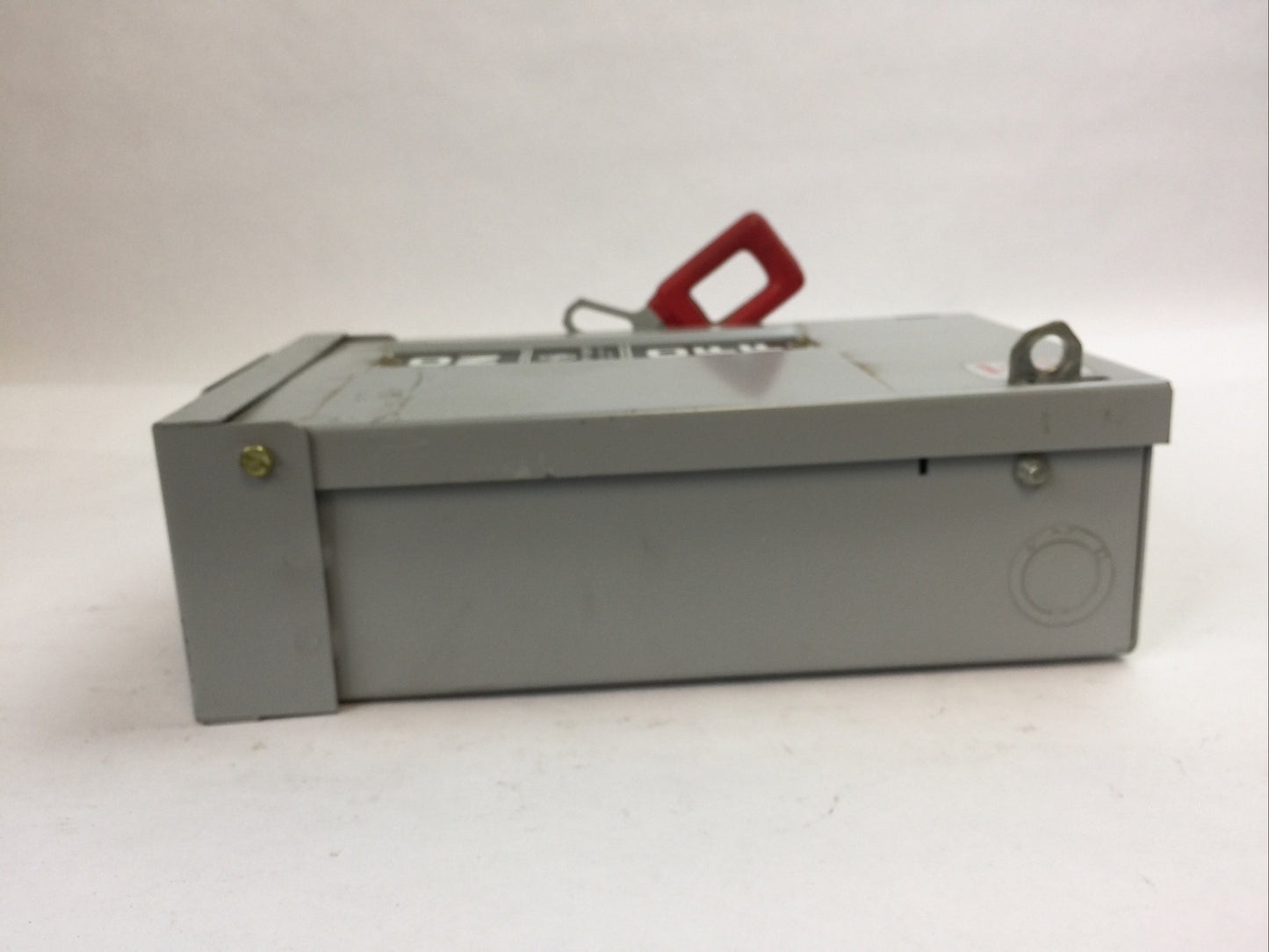 GE TH3221RH FUSIBLE SAFETY SWITCH MOD 7 30A 240VAC 250VDC 2P 7.5HP RAINPROOF 3R5