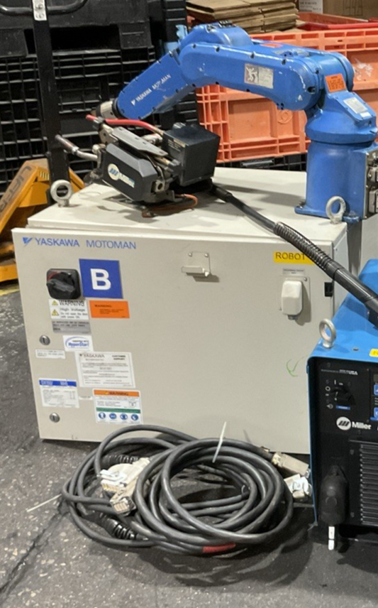 YASKAWA YR-MH00005-E10 WELDING DX100/MH5 TYPE ERDR-MH00005-B32 3PH 480V 50/60HZ0