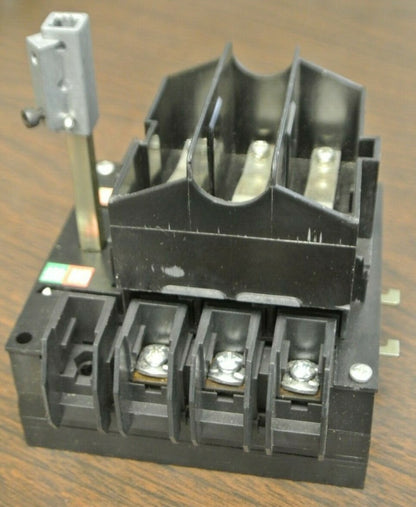 BRYANT 67FSN30 FUSED DISCONNECT SWITCH / 30A / 3-POLE / 600VAC / NEW SURPLUS2