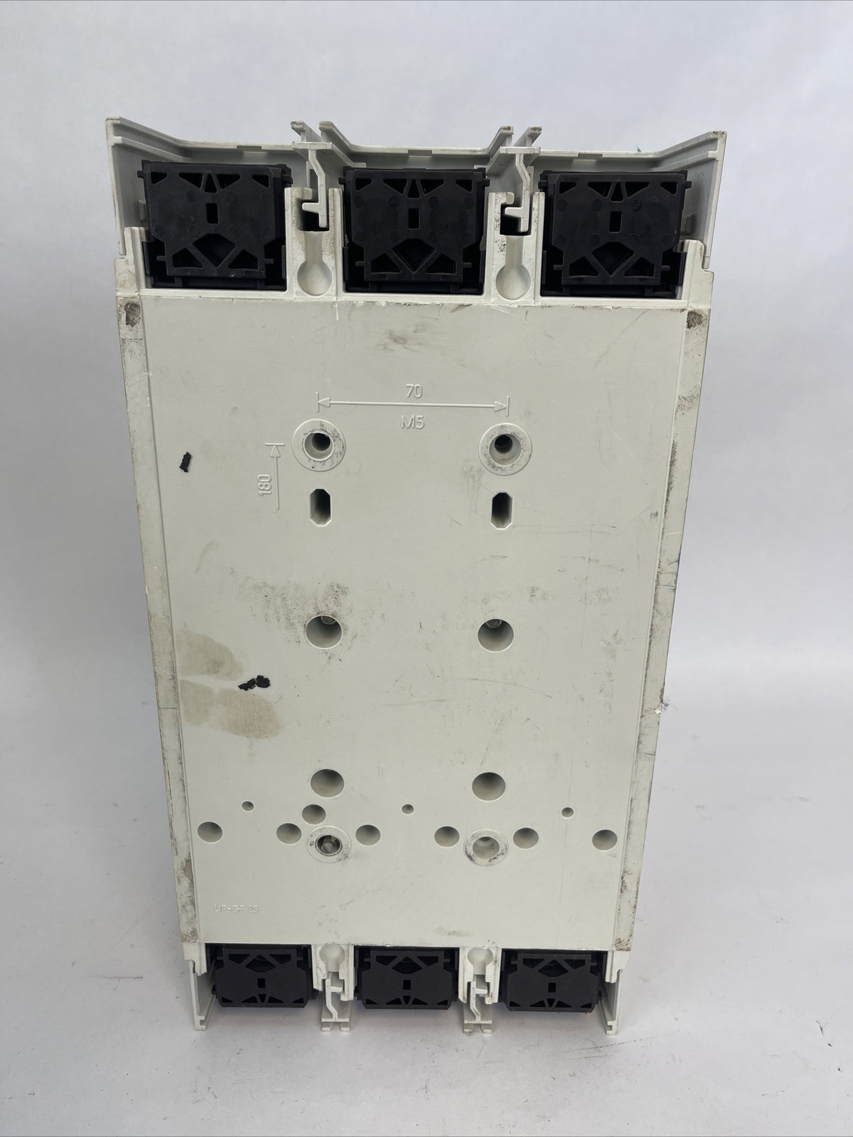 MOELLER NZM 4 CIRCUIT BREAKER 600VAC NZM H4-AE 800-NA 800A NZM4-XUHIV20 24VDC8