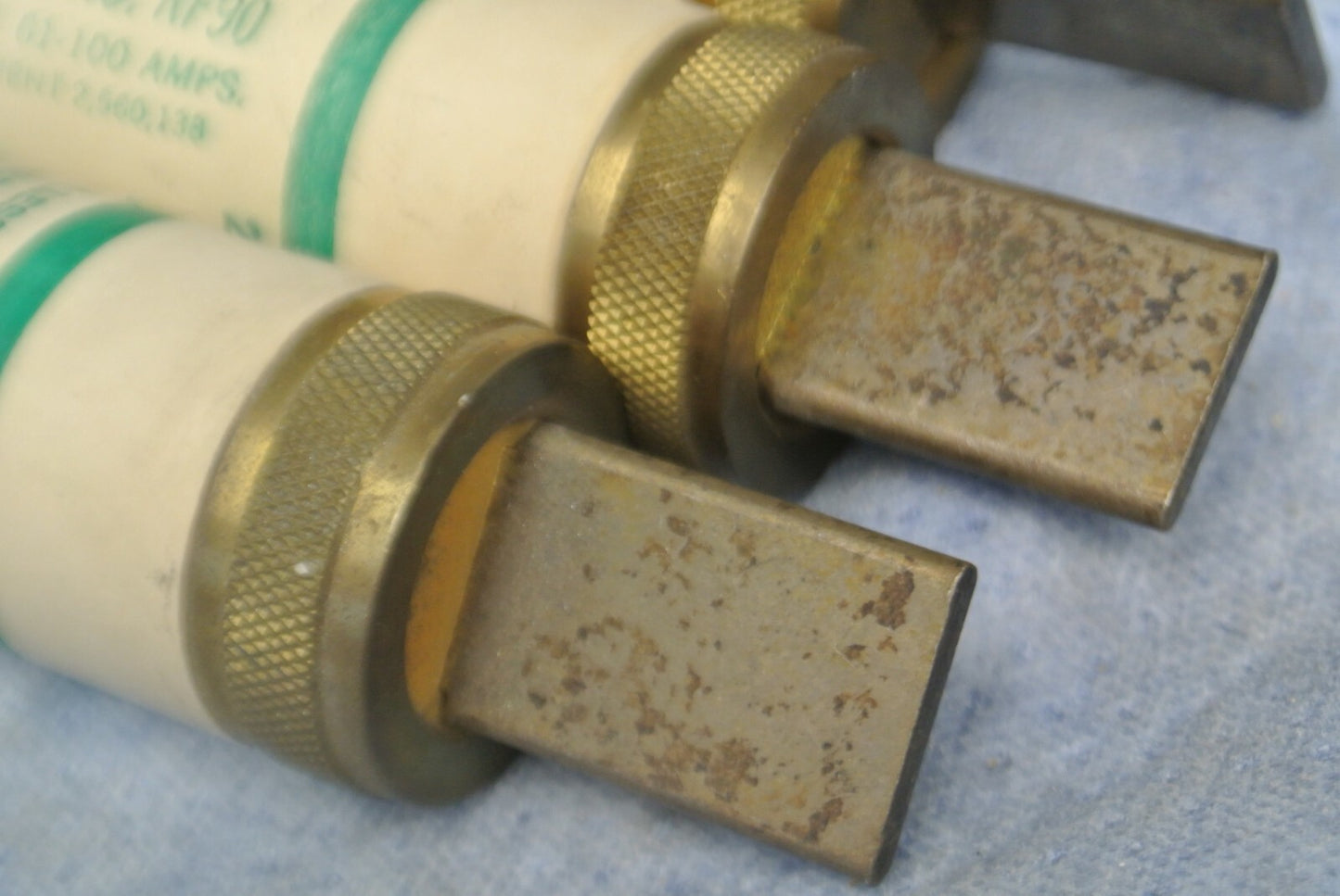 LOT of 3 / SHAWMUT RF90 RENEWABLE FUSE / 90A / 250V / NEW SURPLUS2