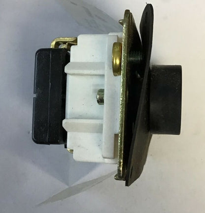 SQUARE D 9001 B48 2 BUTTON PUSH BUTTON STATION 600VAC SER.B5