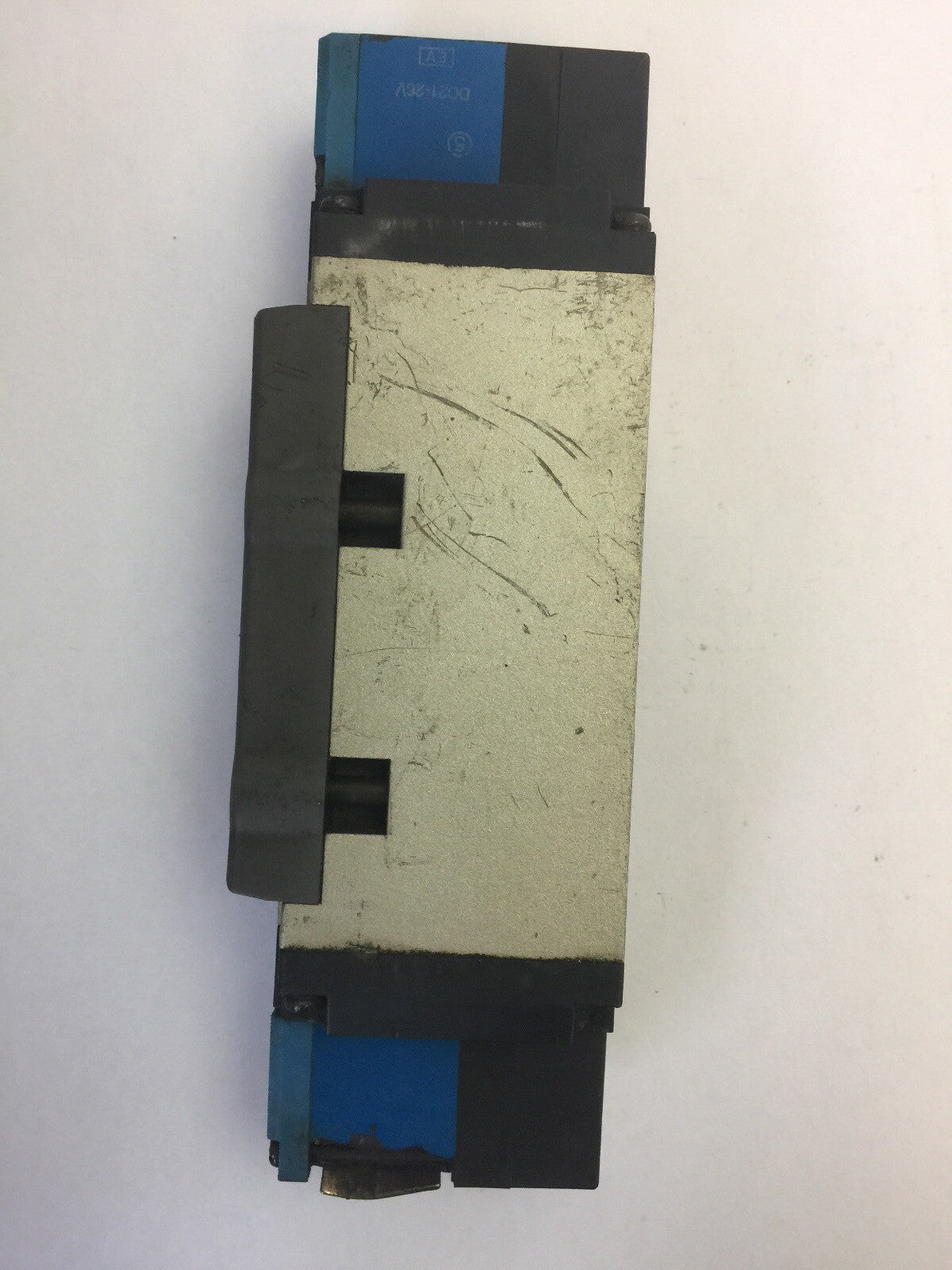 SMC VSR8-8-FHG-D-3EZ-V1 SOLENOID VALVE 24VDC SUPPLY PRESS. 0.2-1.0MPa5