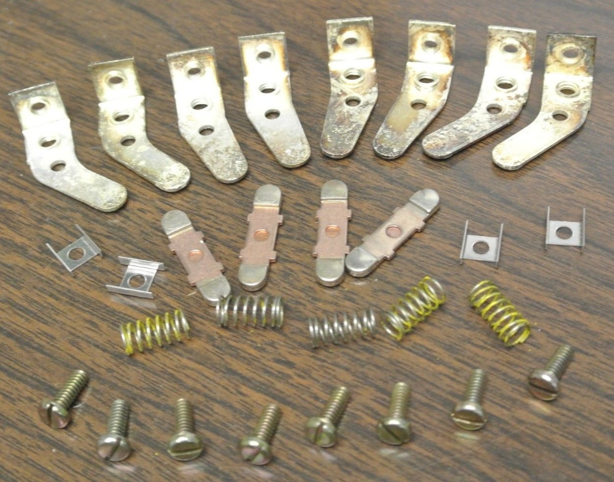 WESTINGHOUSE 373B331G04 / MAIN CONTACTS / 3 & 4 POLE / TYPE A SIZE 0 NEW SURPLUS0