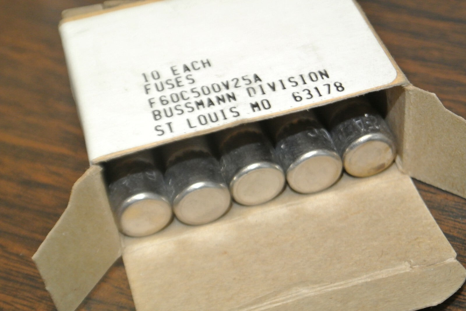 LOT of 5 / BUSS / BUSSMANN F60C500V25A FUSES / 25A / 500VAC2