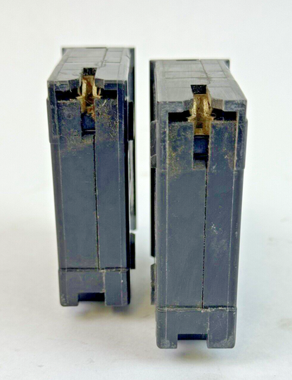 SQUARE D **LOT OF 2** HOM130 - CIRCUIT BREAKERS - 1 POLE/ 30 A/ 240 VAC4