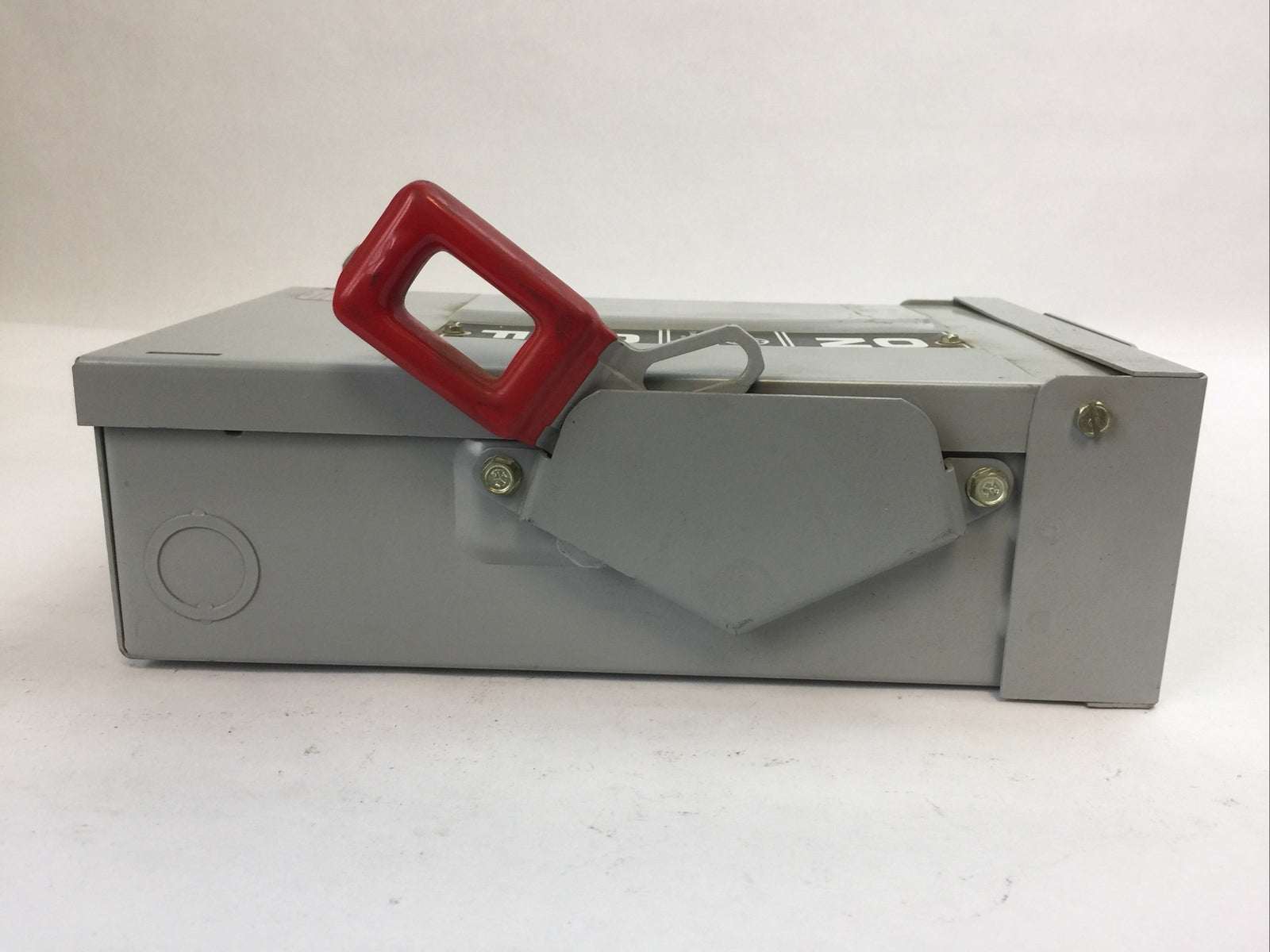 GE TH3221RH FUSIBLE SAFETY SWITCH MOD 7 30A 240VAC 250VDC 2P 7.5HP RAINPROOF 3R3