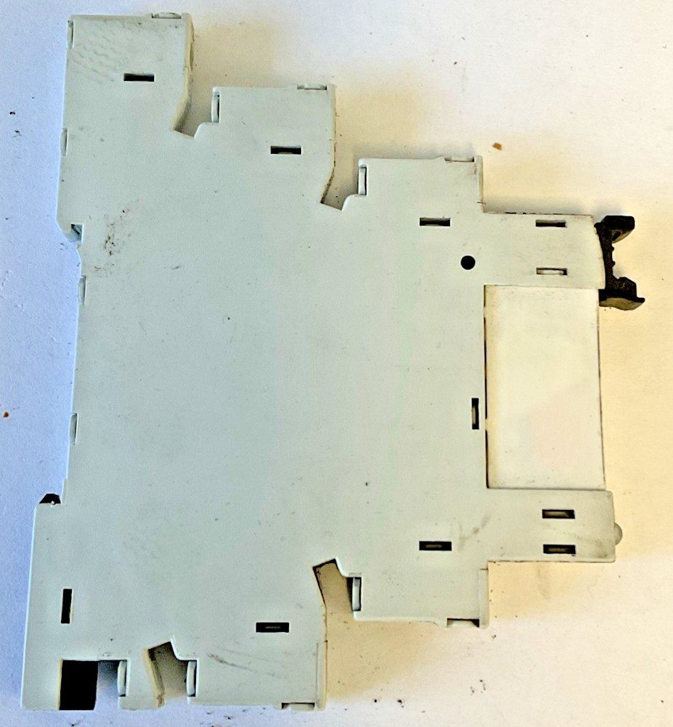 ALLEN BRADLEY 700-HLT1Z SOLID STATE RELAY SER.A W/700-TBR24 SER.A RELAY*LOTOF6*3