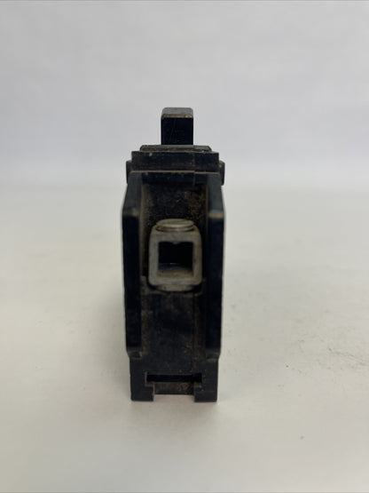 CUTLER HAMMER / WESTINGHOUSE 656D021G21 CIRCUIT BREAKER 100AMP 1POLE 120/240VAC6