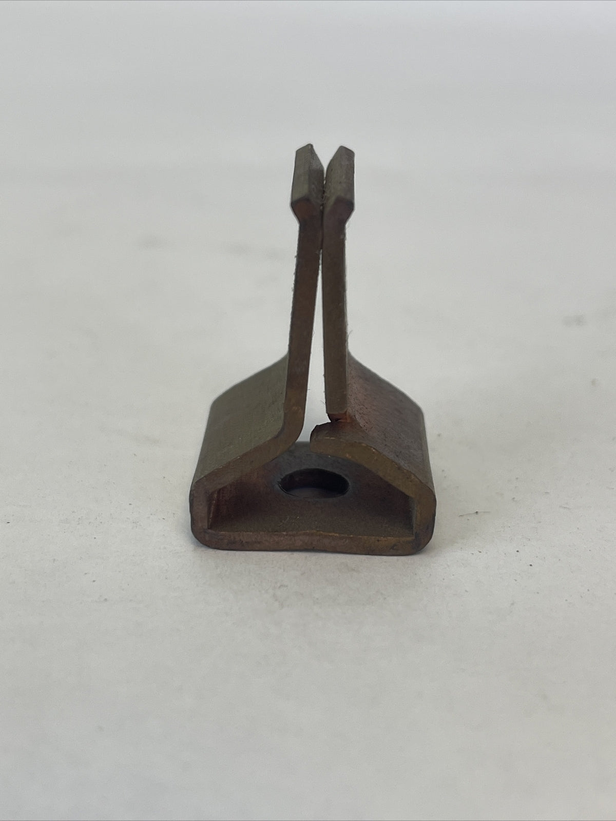 ILSCO C17 100A 250-600V FUSE CLIP (LOT OF 2)3