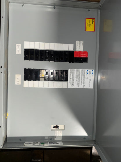 MINI POWER CENTER P48G28T1518CUB PRI VOLTS 480 DELTA SEC VOLTS 208Y/120 15KVA4