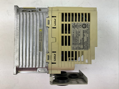 YASKAWA CIMR-VU4A0009FAA AC DRIVE OUTPUT 0-480VAC 3PH 8.8/7.2A INPUT 380-480VAC3