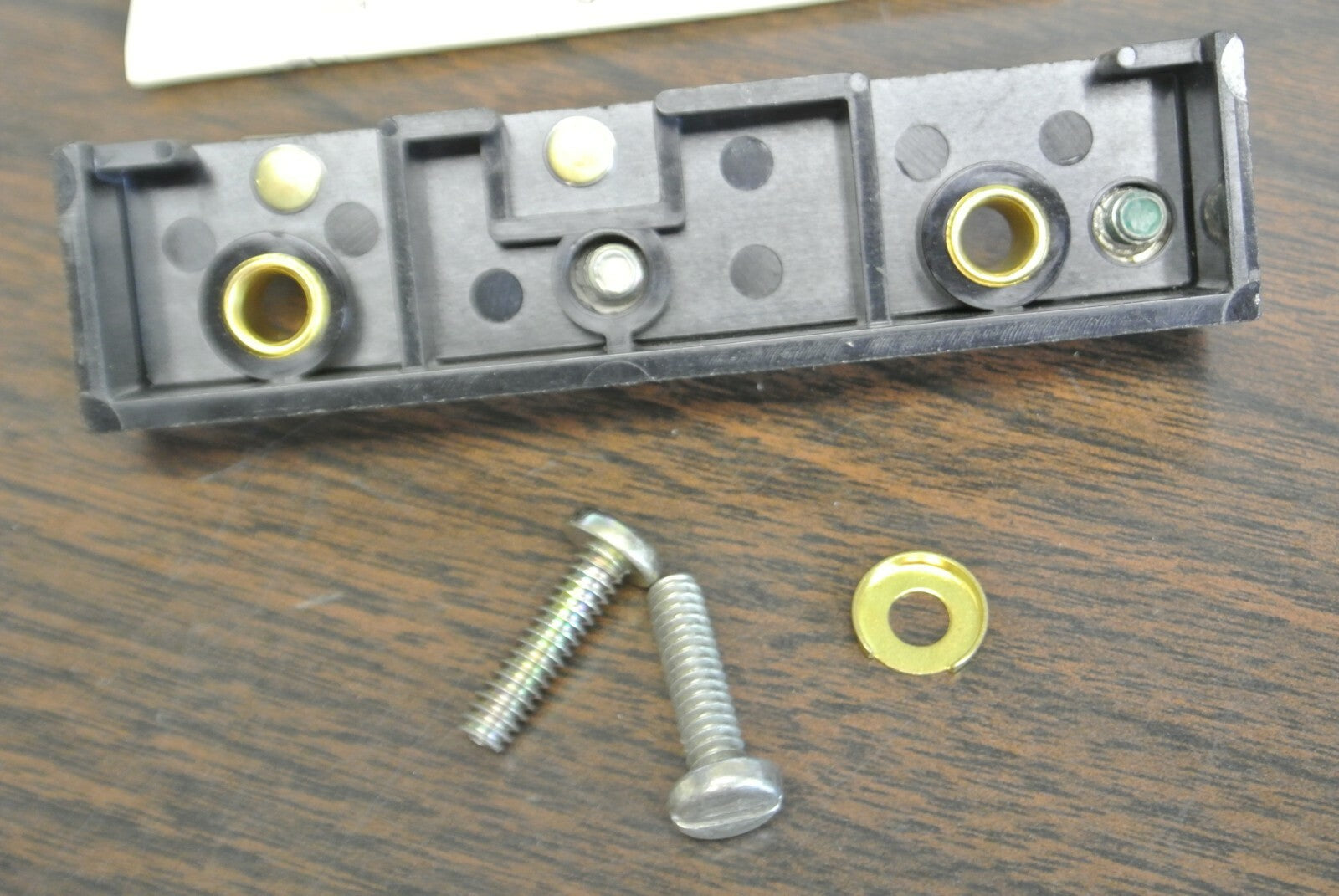 LOT of 6 / SQUARE D CLASS 9070 / AP-4 FUSE BLOCK / 250V / NEW SURPLUS4