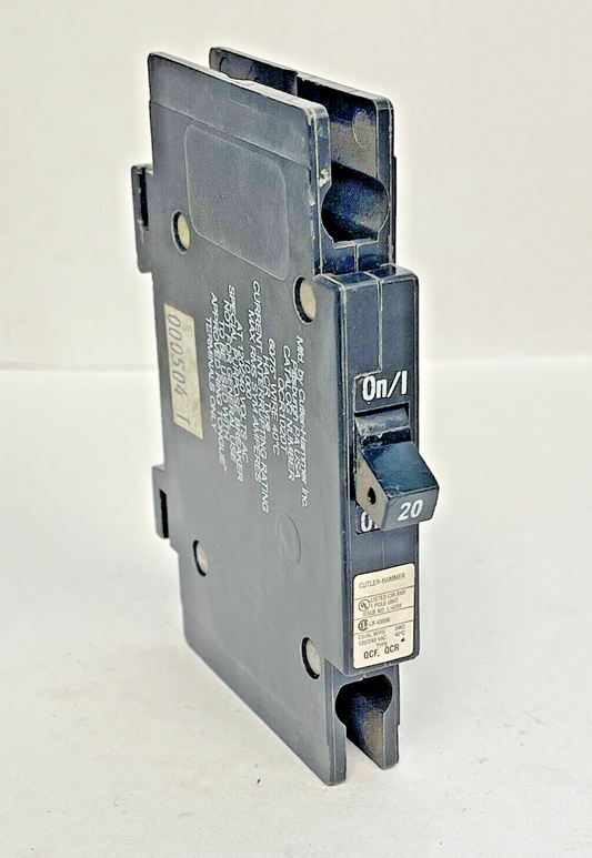 CUTLER-HAMMER - QCR1020T -1 POLE, 20 A, 120/240V CIRCUIT BREAKER - NEW OLD STOCK0