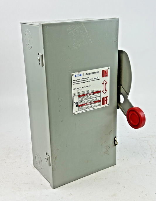 EATON / CH - DH361UGK - HD SAFETY SWITCH - 30A/ 600VAC/250DC / 3 POLE/ TYPE 10