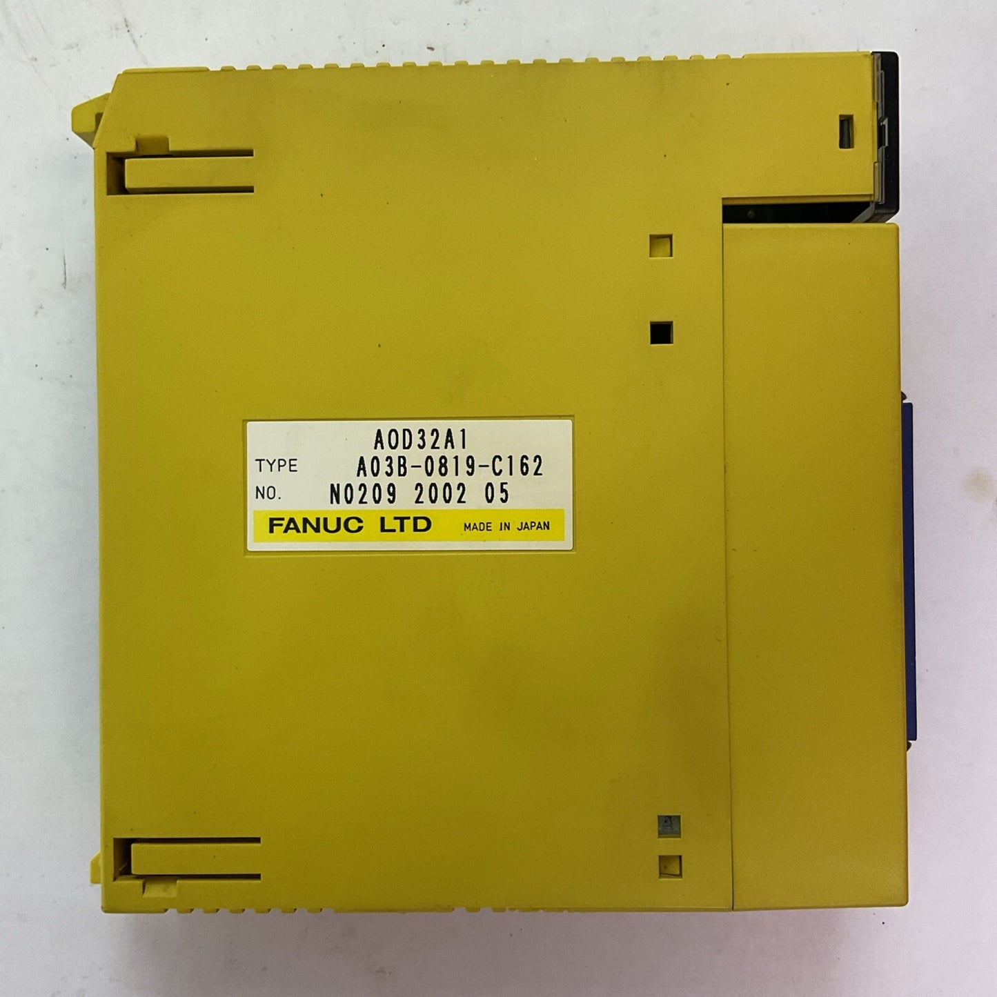 FANUC A03B-0819-C162 OUTPUT MODULE AOD32A10