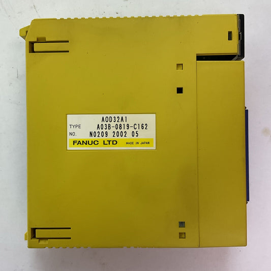FANUC A03B-0819-C162 OUTPUT MODULE AOD32A10