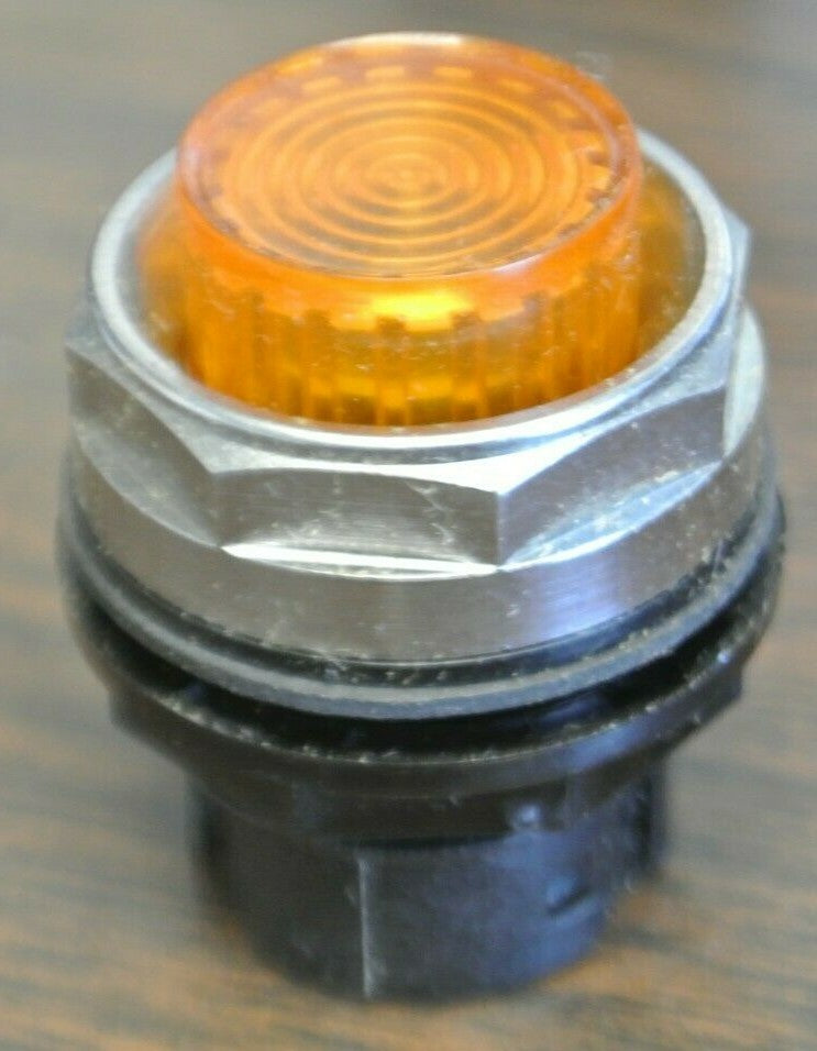 CUTLER-HAMMER E22TA ILLUMINATED OPERATOR EXT. BUTTON / AMBER / NEW SURPLUS0