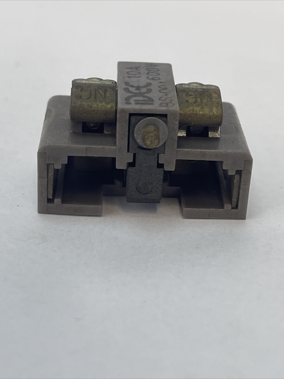 IDEC BS-001 CONTACT BLOCK 10A 600V (LOT OF 30)2