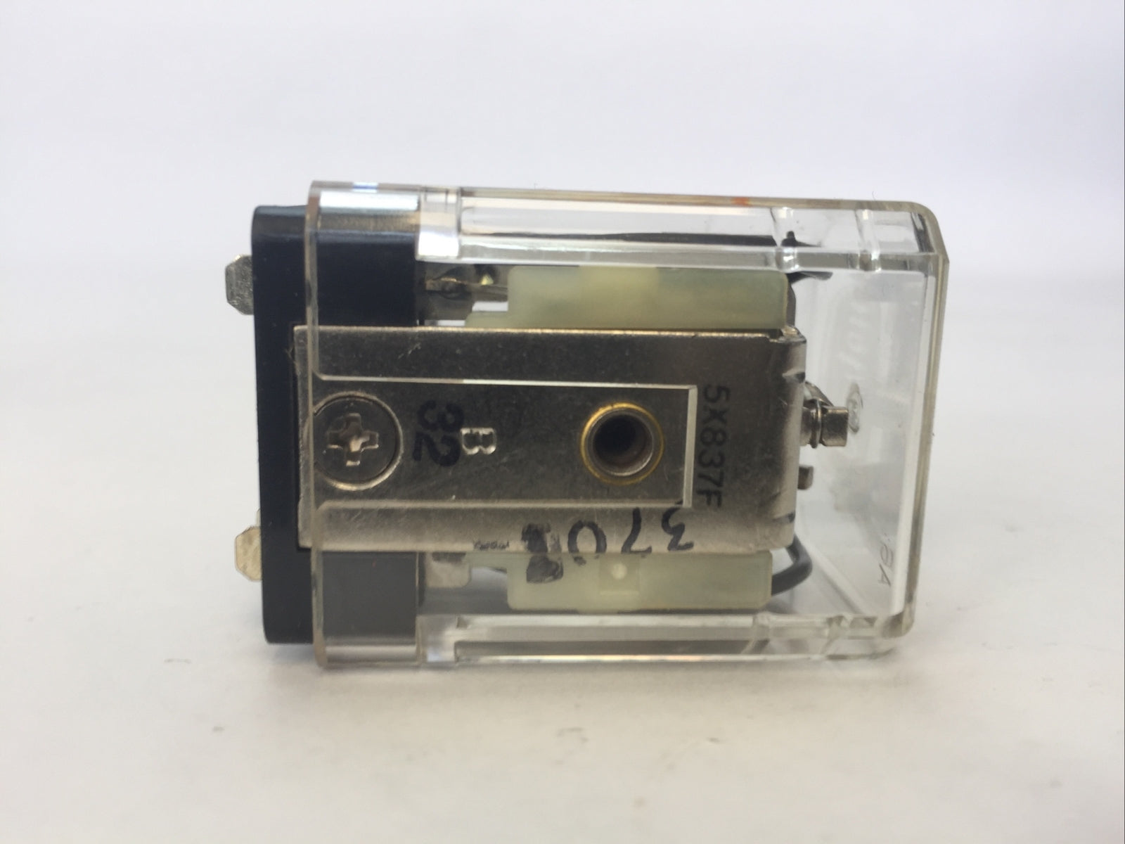 DAYTON 5X837F RELAY 24V 50/60HZ 12A 120VAC 10A 28VDC 1/3HP 120VAC 1/2HP 10A 240V4