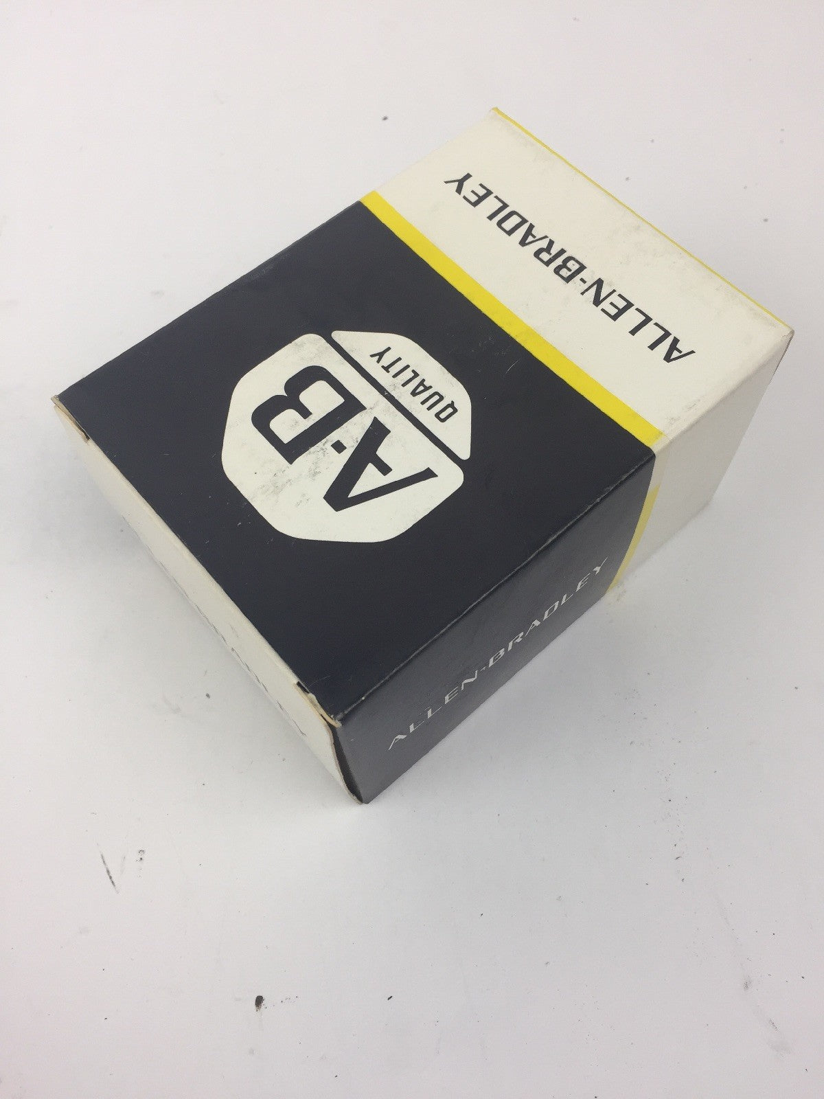 ALLEN BRADLEY 1401-N44 KIT FUSE CLIP CLASS H-J 100A 250-600V SER A2