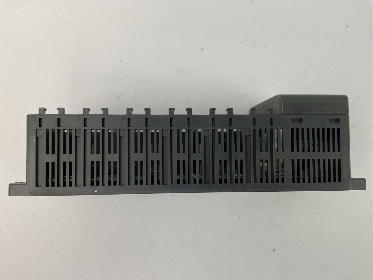 DIRECT 205 LOGIC KOYO D2-06B POWER SUPPLY 110/220VAC 6 SLOT RACK OUTPUT 24VDC6