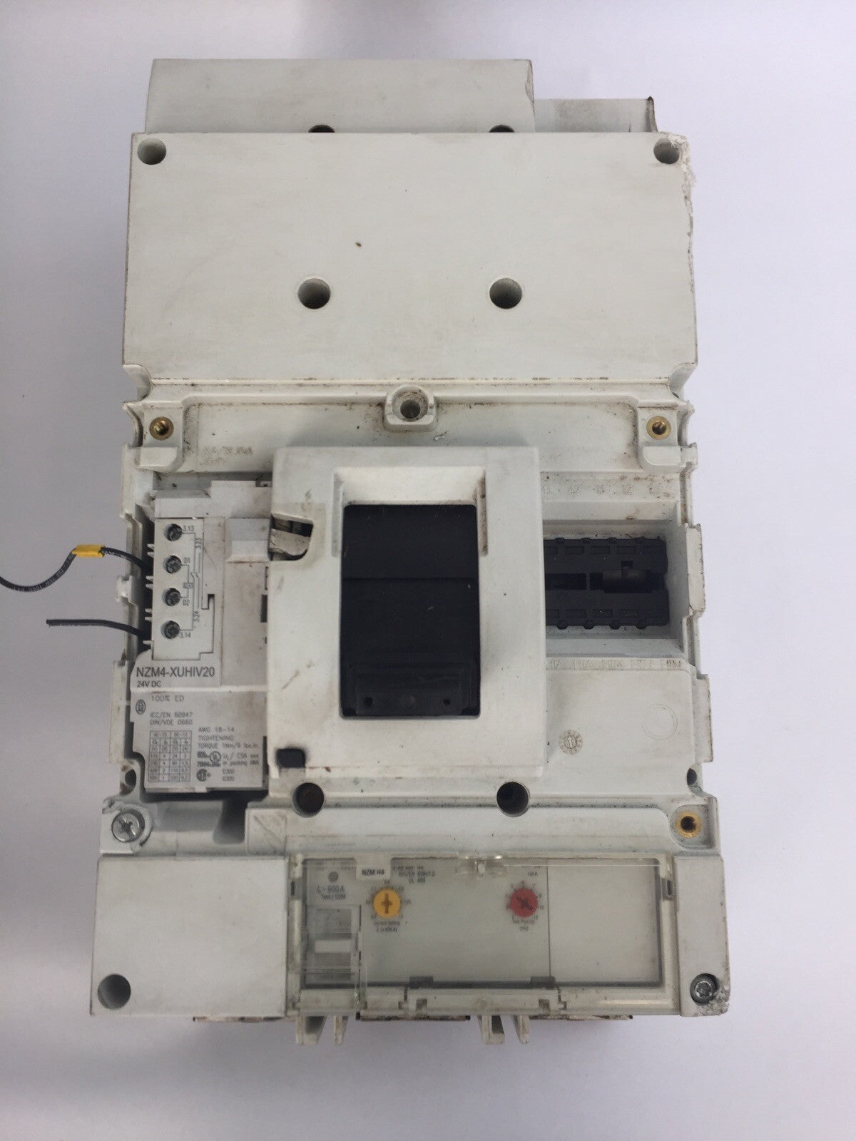 MOELLER NZMH4-AE CIRCUIT BREAKER 1200A 600VAC NZM4-XUHIV20 24VDC NZM H4-AE0