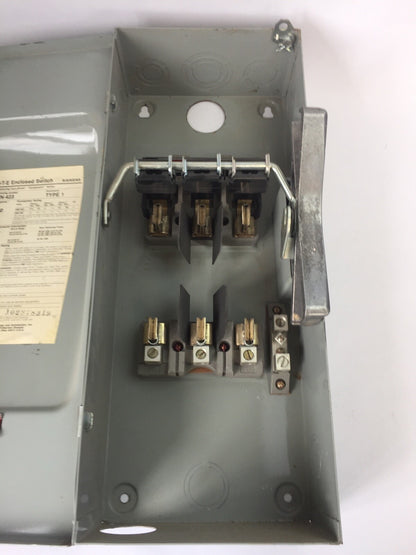 ITE JN423 ENCLOSED SWITCH 100A 240VAC 30HP TYPE 1 ENCLOSURE VACU-BREAK SWITCH W9