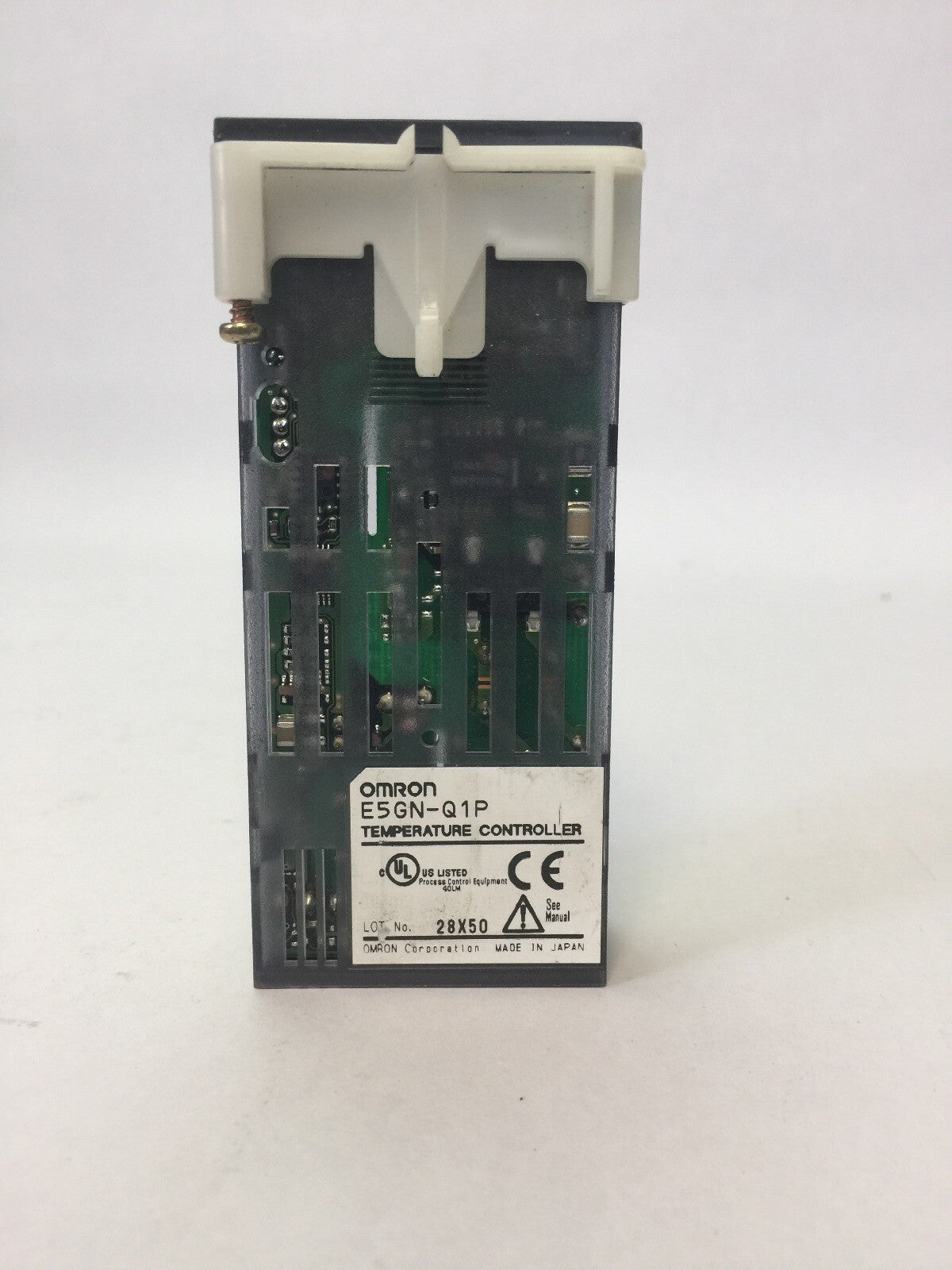OMRON E5GN-Q1P TEMPERATURE CONTROLLER 111-240VAC OUTPUT 21mA 12VDC2