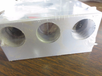 MULBERRY 30248 OUTLET BOX FIVE 3/4" I.P.S. HOLES - 30.5 CUBIC INCH CAP'Y LOT / 64