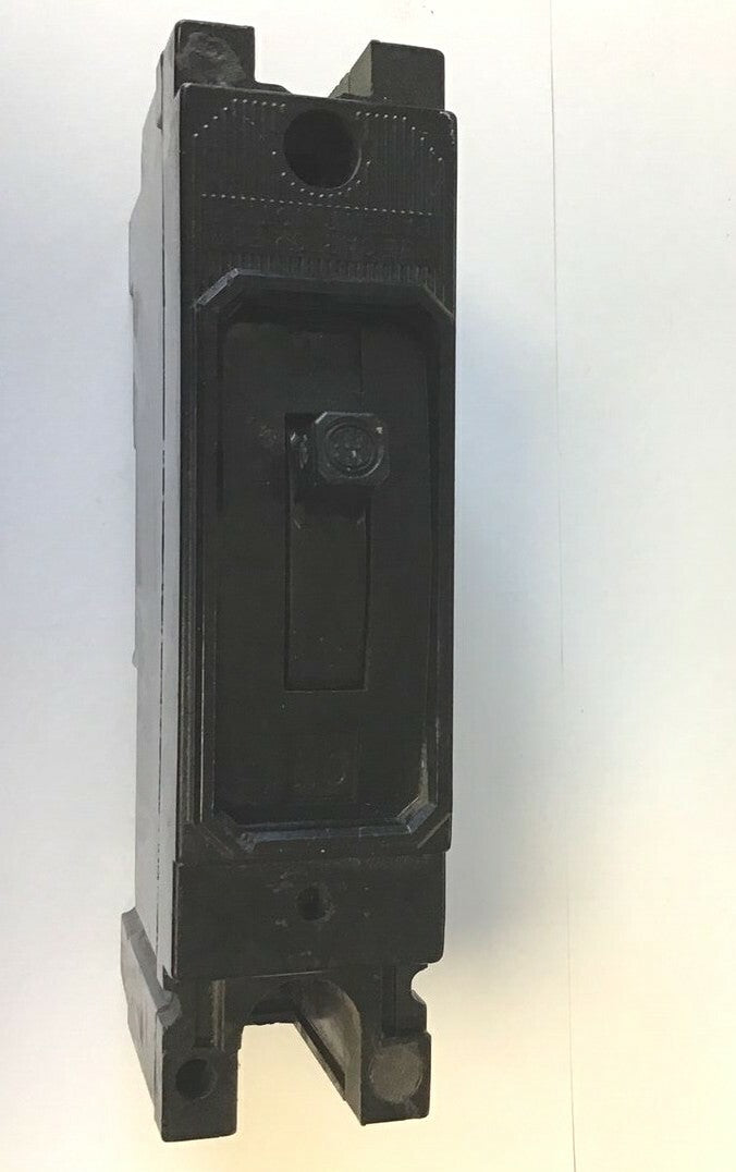ITE EE1-B030 CIRCUIT BREAKER 125/250VDC 240VAC 30A 1POLE 0