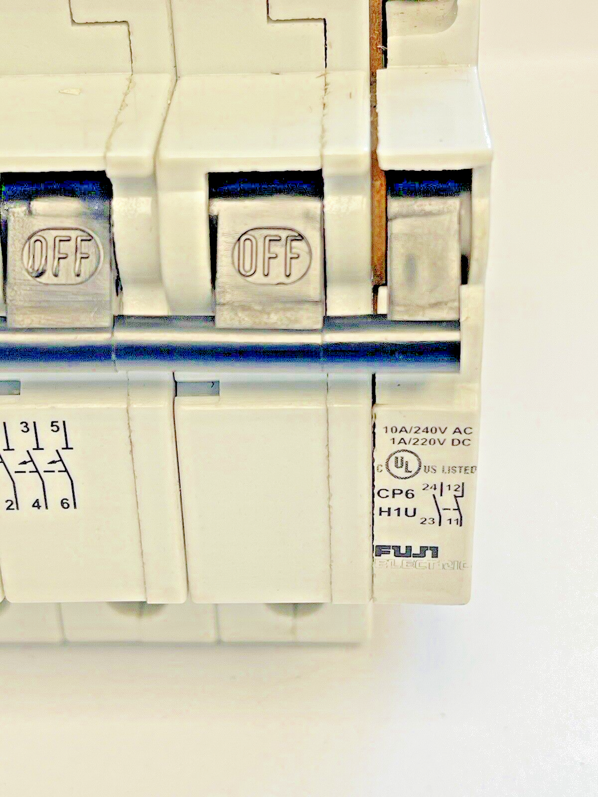 FUJI - CP6 3DU3 -3A MANUAL MOTOR CONTROLLER - 480/277 VAC & CP6 H1U AUX CONTACT3