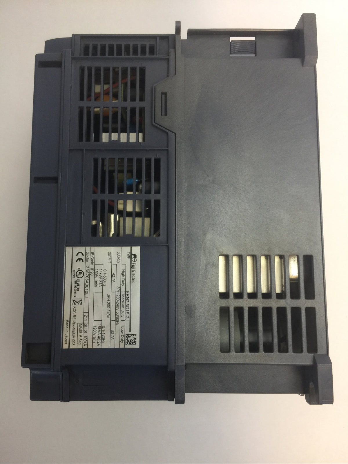 FUJI FRN7.5G1S-2J FRENIC-MEGA DRIVE OUTPUT 3PH 200-240V 0.1-120HZ 16kVA 46.2A2