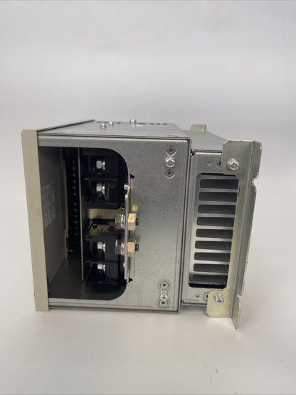 YASKAWA CDBR-4220D BRAKING UNIT INPUT 510-680VDC 80A OUTPUT 80A3