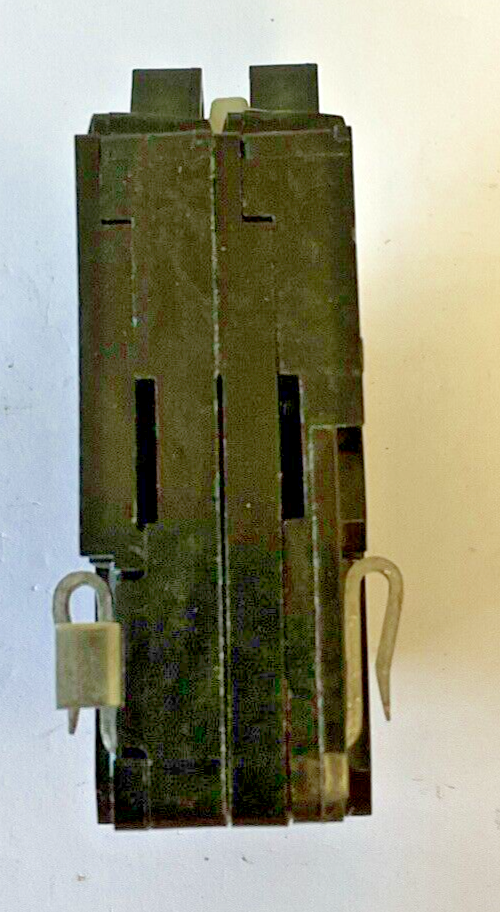 CROUSE-HINDS MH240 CIRCUIT BREAKER TYPE CTL 120/240VAC MH/MM ***LOTOF2***7