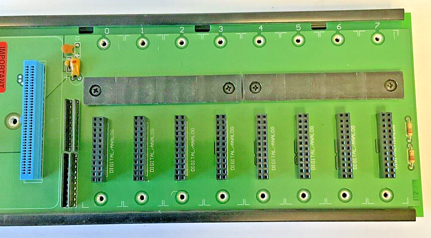 OPTO 22 SNAPB8M MODULE RACK CHASSIS SNAP-B8M2