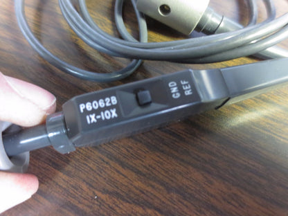 TEKTRONIX P6062B PROBE 1x 1M OHM 105pF - 10x 10M OHM 14pF x 6-Ft - SWITCHABLE3