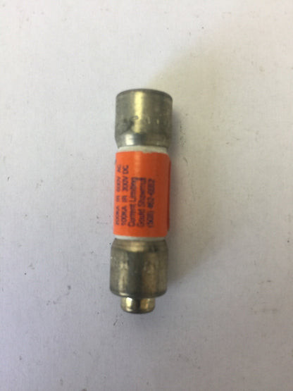 AMP-TRAP 2000 ATDR8 TIME DELAY CLASS CC FUSE 8AMP 600VAC (LOT OF 3)1