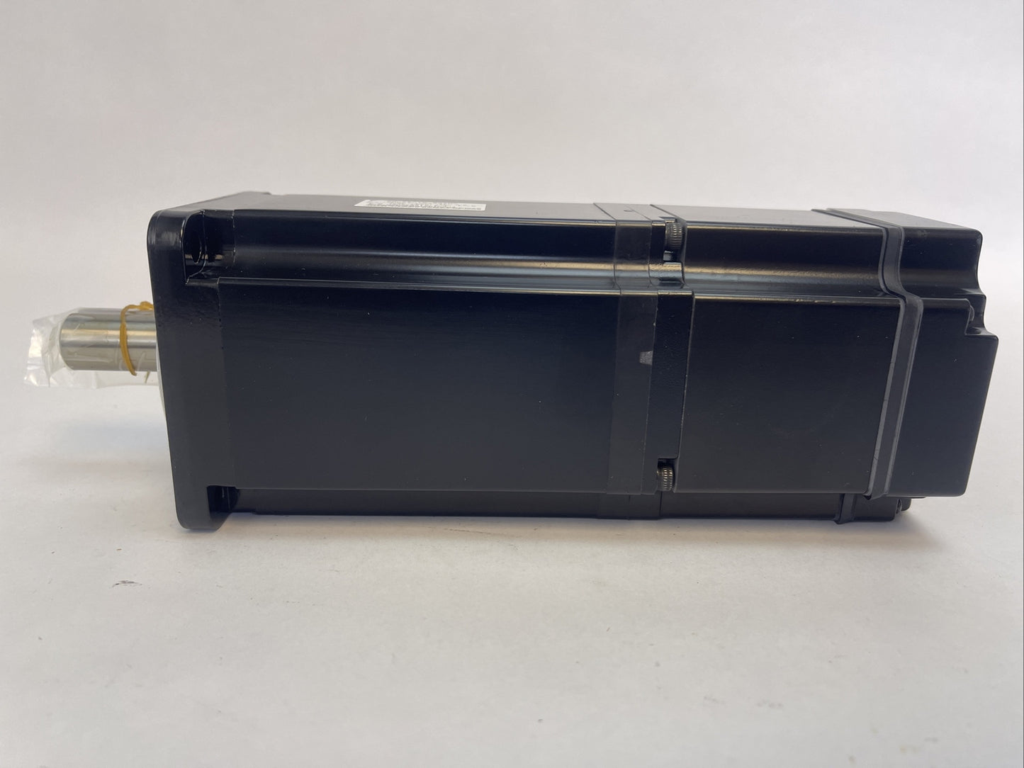 YASKAWA SGMAS-12A2A6C AC SERVO MOTOR 200V 1150W 8.5A 3.66Nm3