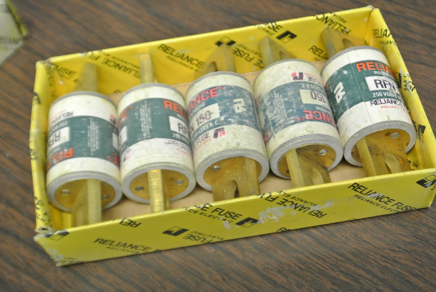 BOX of 5 / RELIANCE RFN150 RECTIFIER FUSES / 250V / 150A / NEW SURPLUS / RFN-1505