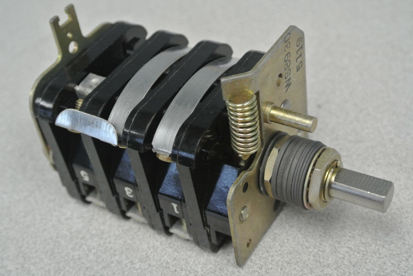 ALLEN-BRADLEY 806-936056 6-POSITION ROTARY PILOT SWITCH, LEVERLESS / NEW SURPLUS0