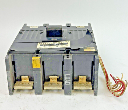 GE - TJJ436400 - MOLDED CASE SWITCH W/ AUXILIARY SWITCH - 3 POLE/600VAC/400A8