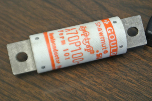 GOULD-SHAWMUT A70P100-4 AMP-TRAP® SEMICONDUCTOR FUSE / 100A / 700V / NEW SURPLUS0