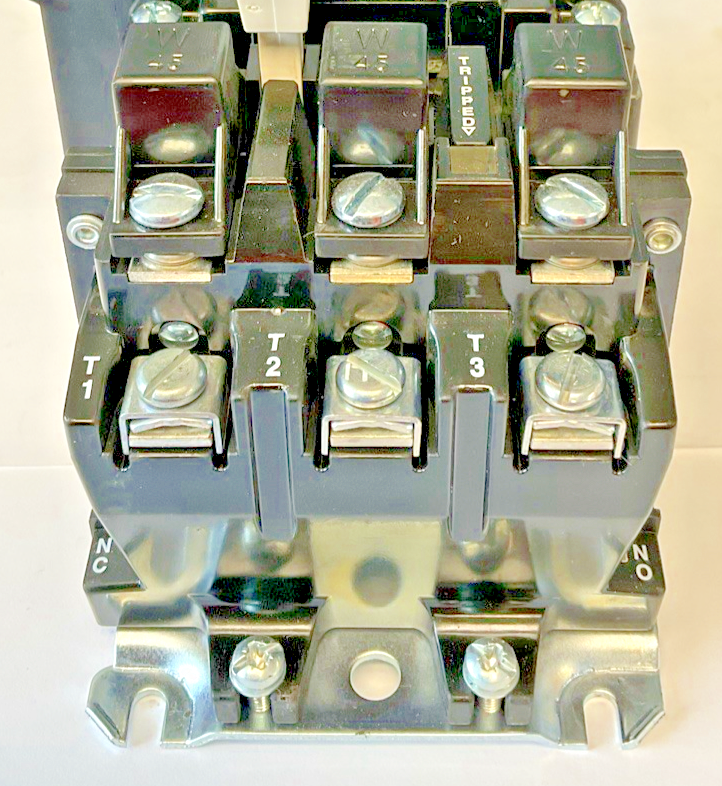 ALLEN BRADLEY 500F-BOD930 STARTER SER.C W/ DB762DL COIL, W45 HEATERS4