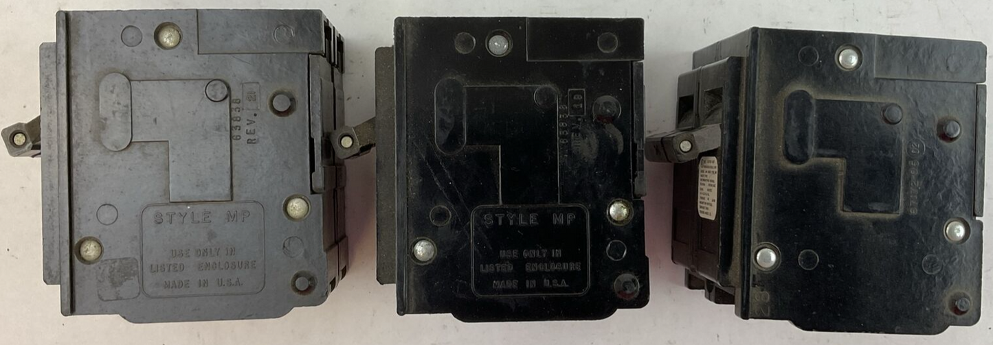 MURRAY / CROUSE-HINDS MP230 CIRCUIT BREAKER 30AMP 2POLE 120/240VAC (LOT OF 3)2