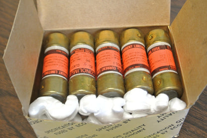 BOX of 10 / ECONOMY JCL4 CLASS J CURRENT-LIMITING FUSE / 4A / 600V / NEW SURPLUS0